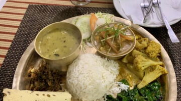 Nepalesisches Frühstück, Dal Bhat